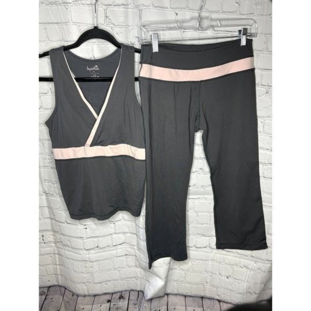 Kyodan Womens Gray Pink Activewear Set Medium Tank Top Cropped Leggings Yoga
